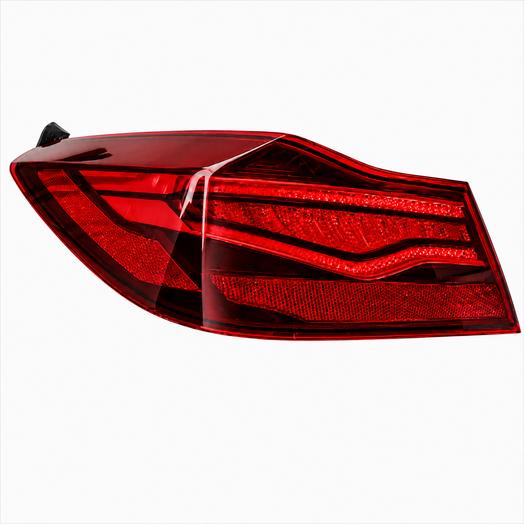 LEFT TAIL LIGHT TO SUIT KIA CERATO BD HATCH GT-LINE MODELS BETWEEN 4/2021-CURRENT (W/LED HATCH BACK)